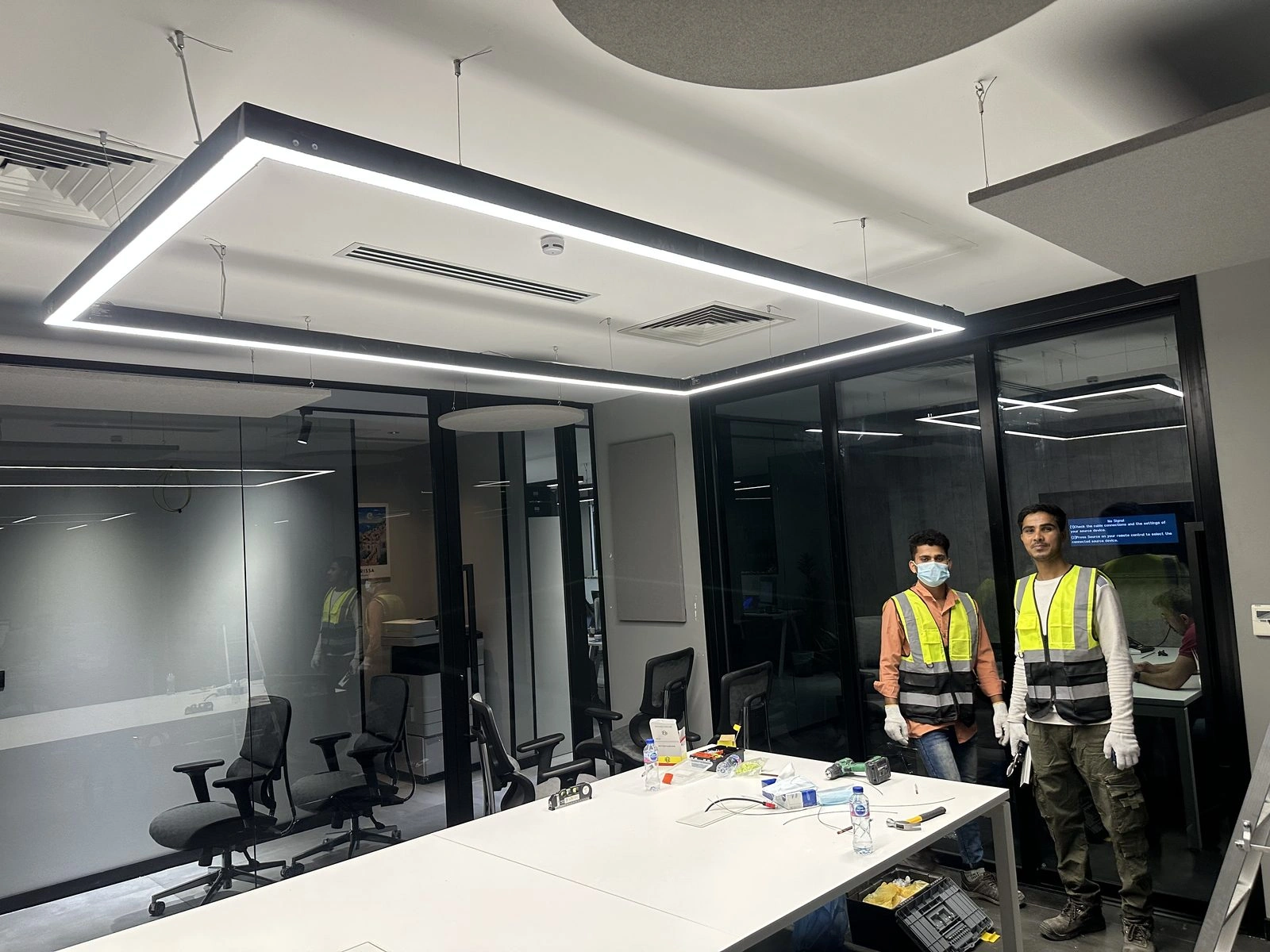 Crystal Networks Riyadh — Yamamah installation team on site