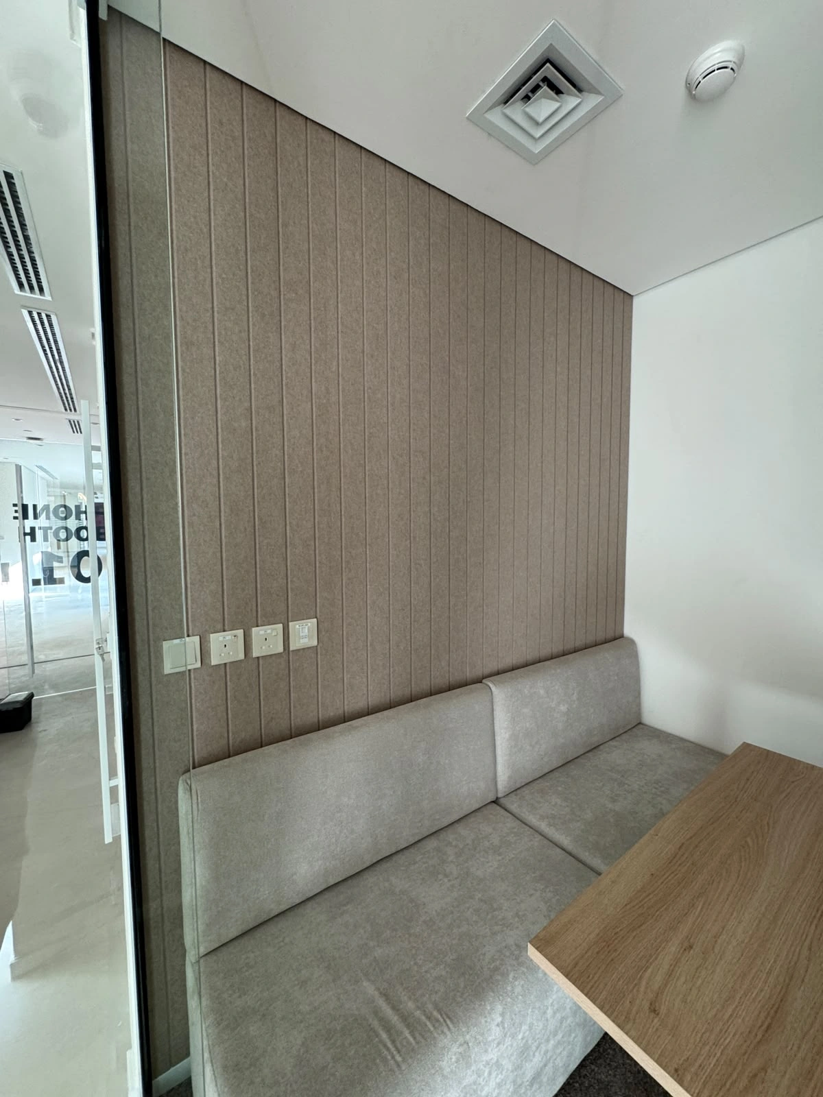 MLV application: Meeting and Boardrooms